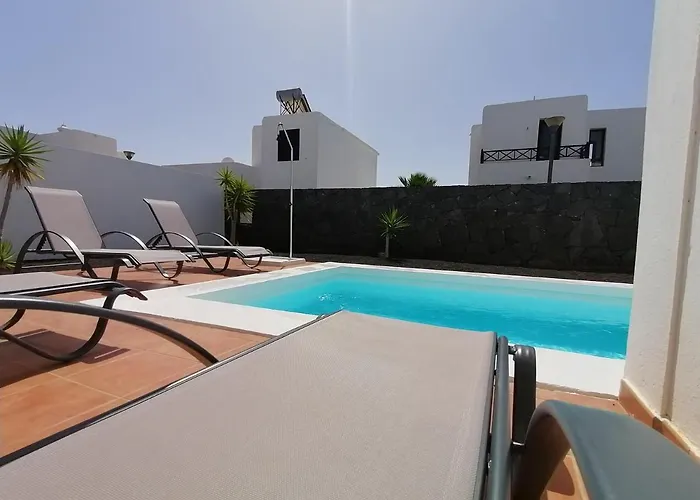Villa Bolboreta with private pool