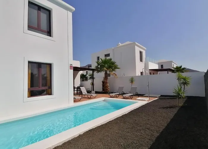 Villa Bolboreta With Private Pool